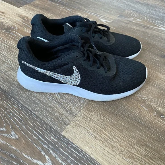 Hot Black Nike Tanjun Trainers Womens Factory Sale Nike Tanjun